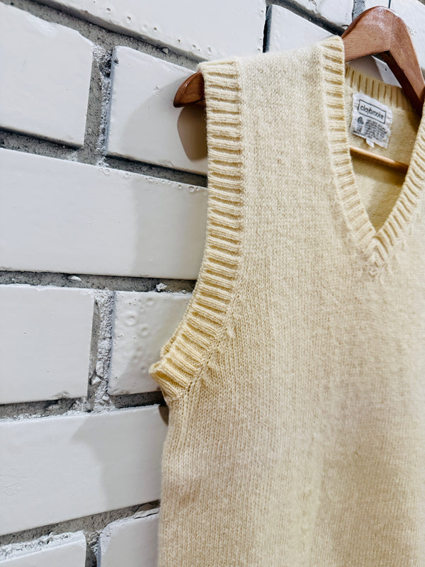 80s Minimalist Sweater Vest