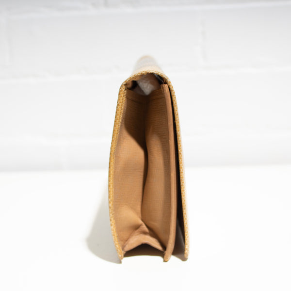 Python Flap Front Clutch